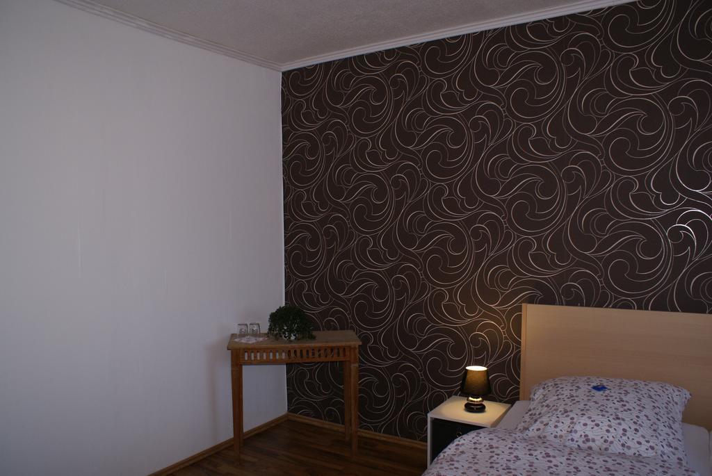 Pension Lindenhof Limburg an der Lahn Zimmer foto