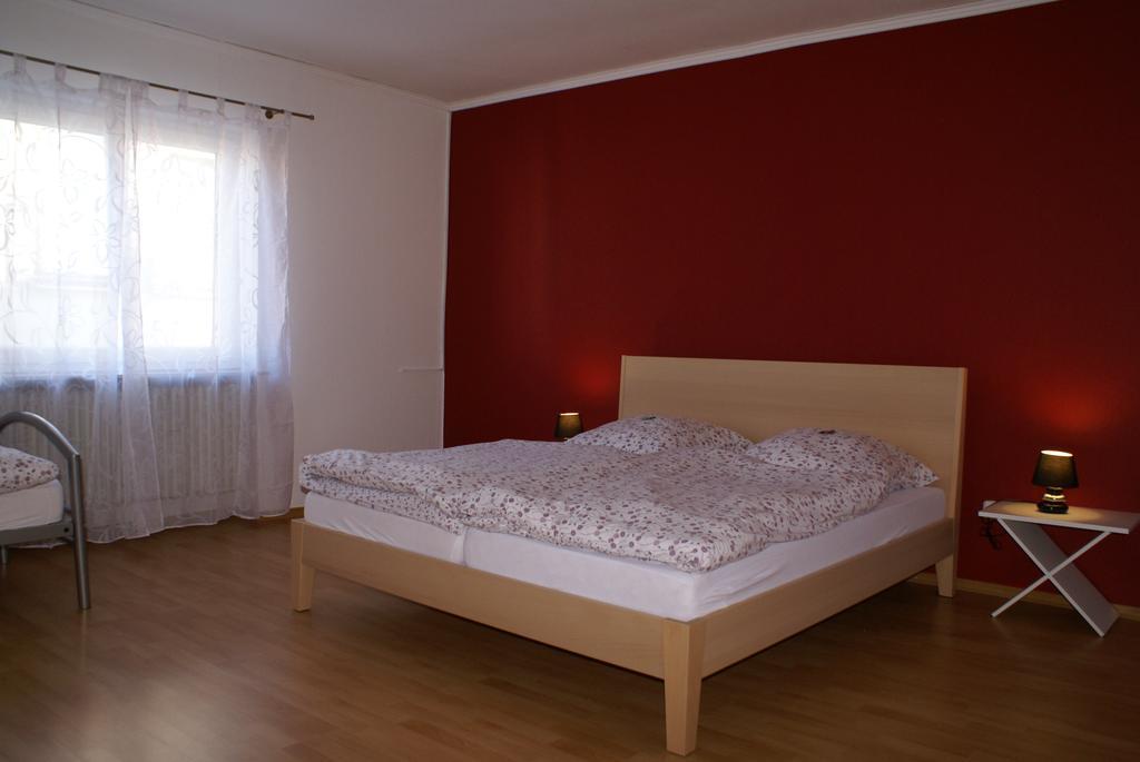 Pension Lindenhof Limburg an der Lahn Zimmer foto