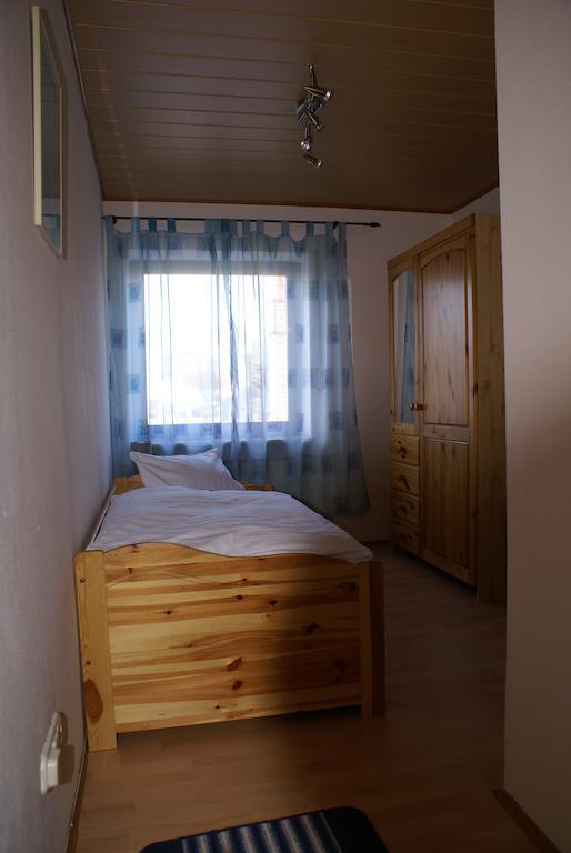 Pension Lindenhof Limburg an der Lahn Zimmer foto