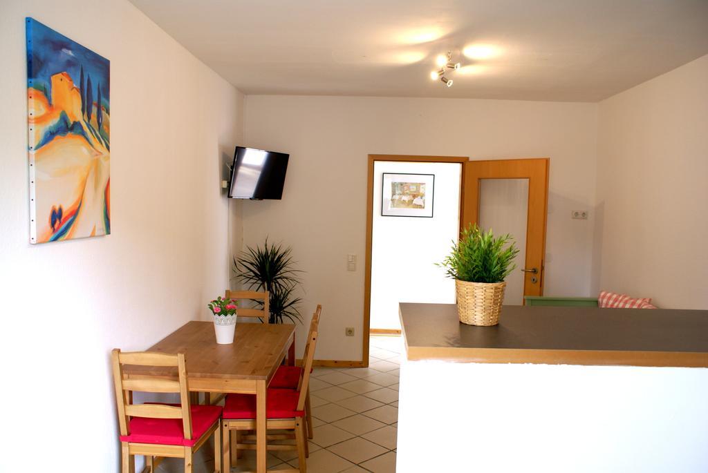 Pension Lindenhof Limburg an der Lahn Zimmer foto